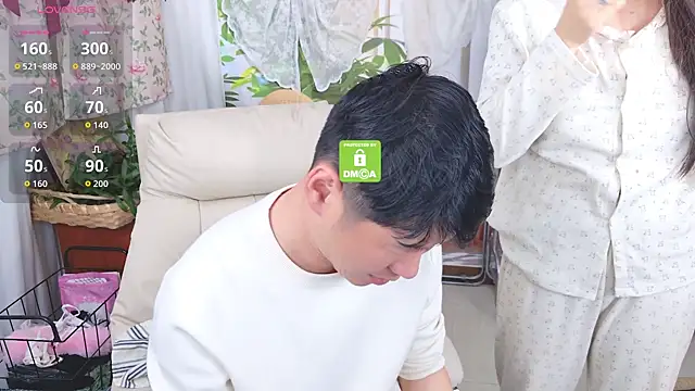 Snapshot of xiaotiantian-76 chatting on May 5, 12:57 pm xiaotiantian-76 online show from May 5, 12:57 pm