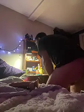 jerjenn online show from April 21, 7:03 am