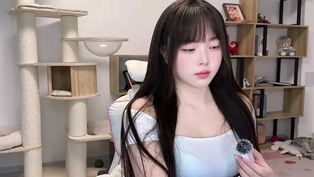 Snapshot of Chenjing0 chatting on May 14, 12:12 pm Chenjing0 online show from May 14, 12:12 pm
