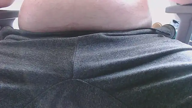 Snapshot of calypsohot chatting on July 3, 7:48 am calypsohot online show from July 3, 7:48 am