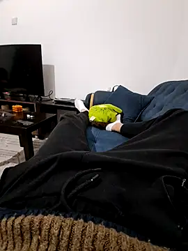 Snapshot of merty2233 chatting on December 30, 11:28 pm merty2233 online show from December 30, 11:28 pm