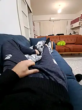 Snapshot of merty2233 chatting on January 10, 10:46 pm merty2233 online show from January 10, 10:46 pm