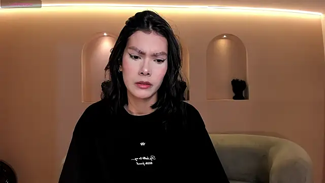 NiaSalvatore online show from September 14, 4:28 pm