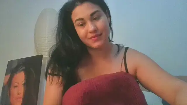 Snapshot of TheTopSecret chatting on February 13, 11:47 pm TheTopSecret online show from February 13, 11:47 pm