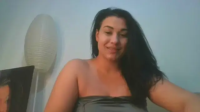 Snapshot of TheTopSecret chatting on February 14, 10:58 pm TheTopSecret online show from February 14, 10:58 pm