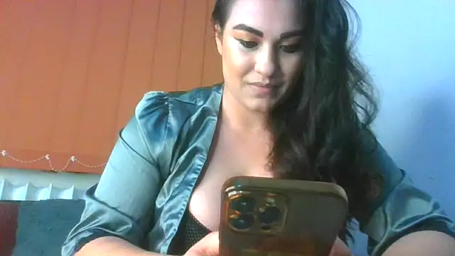 Snapshot of TheTopSecret chatting on November 30, 6:45 pm TheTopSecret online show from November 30, 6:45 pm