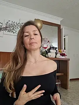 Snapshot of karina_warthon chatting on July 6, 5:48 pm karina warthon online show from July 6, 5:48 pm