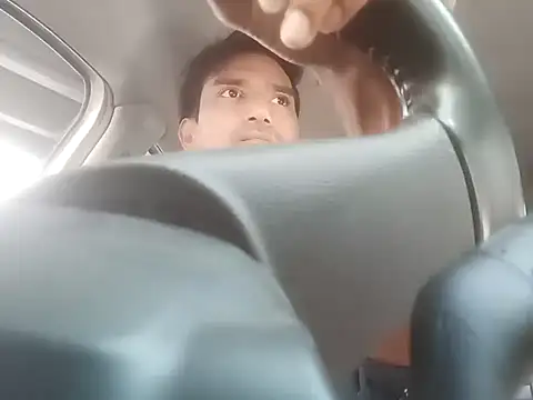 Snapshot of Abony_femboy chatting on November 6, 8:37 am Abony femboy online show from November 6, 8:37 am