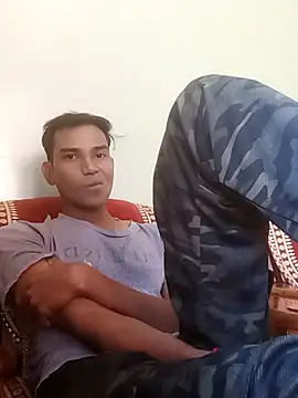 Snapshot of Abony_femboy chatting on November 18, 6:07 am Abony femboy online show from November 18, 6:07 am