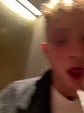 verici34 online show from March 3, 3:07 pm