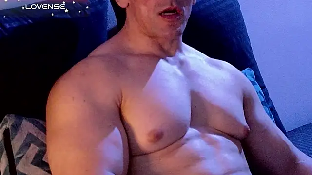 Snapshot of life_warrior chatting on December 24, 6:28 pm life warrior online show from December 24, 6:28 pm