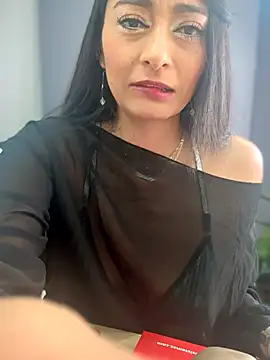 BELLA--26 online show from November 11, 1:33 pm