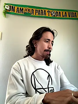 Snapshot of hair_mora chatting on November 9, 7:34 pm hair mora online show from November 9, 7:34 pm