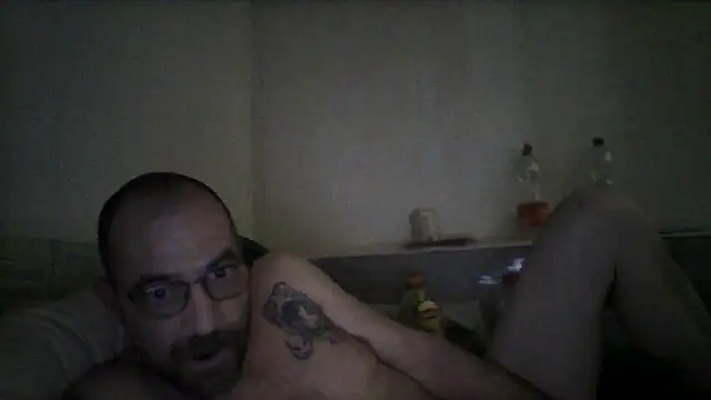 Snapshot of javierpasteur69 chatting on February 27, 5:13 am javierpasteur69 online show from February 27, 5:13 am