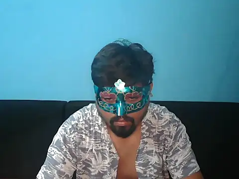 Snapshot of Desi_Heat chatting on April 19, 6:10 pm Desi Heat online show from April 19, 6:10 pm