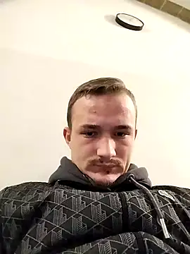 frankthefuck69 online show from February 18, 9:05 am