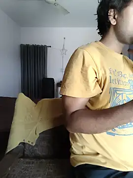 Snapshot of MAGNETICDADDY8 chatting on March 26, 7:47 am MAGNETICDADDY8 online show from March 26, 7:47 am