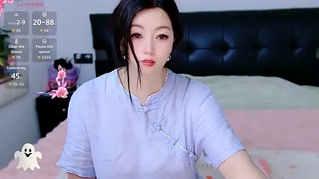 Snapshot of Mi--Manchi chatting on June 5, 7:47 am Mi--Manchi online show from June 5, 7:47 am