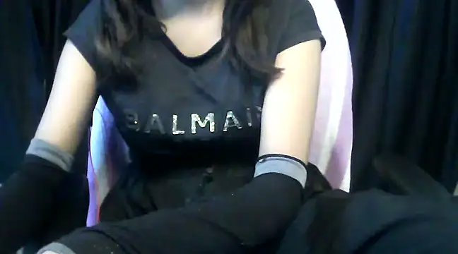 Snapshot of hot-niti chatting on February 15, 4:23 pm hot-niti online show from February 15, 4:23 pm