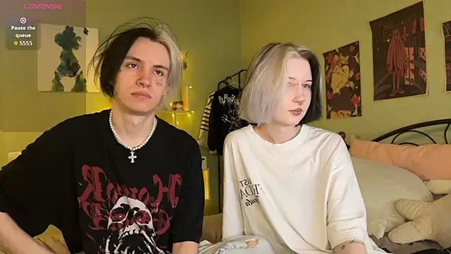 VeryRare TwinS online show from November 26, 10:44 pm