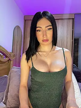 Maddy Jones online show from April 7, 12:22 am