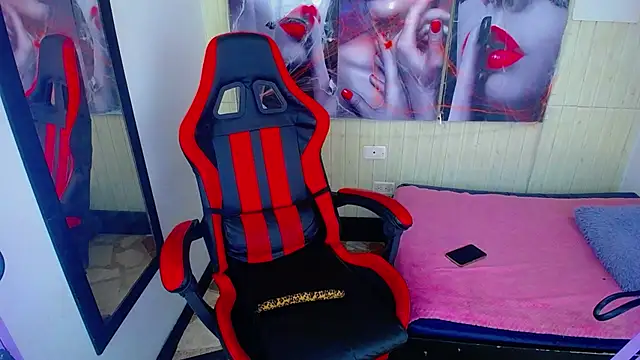 Anniee x online show from October 28, 1:03 pm