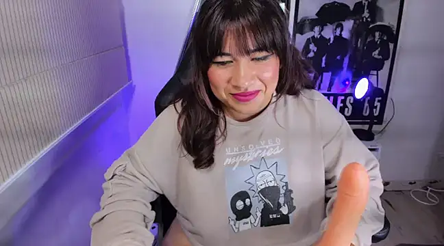 Snapshot of Ji_Eun chatting on January 5, 6:35 pm Ji Eun online show from January 5, 6:35 pm