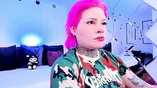 Snapshot of jinxv_nuss chatting on April 30, 2:40 am jinxv nuss online show from April 30, 2:40 am