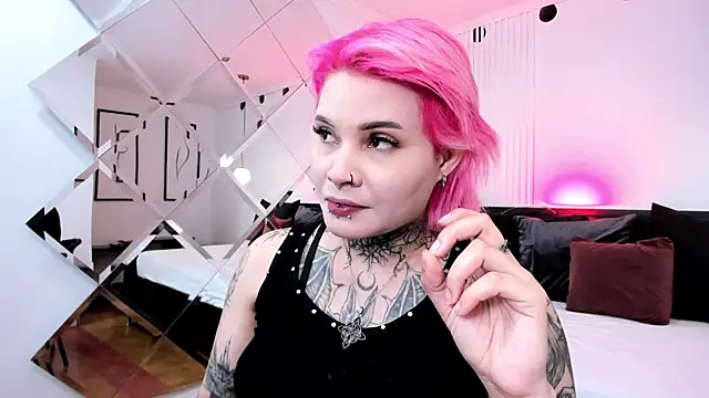Snapshot of jinxv_nuss chatting on May 23, 2:39 am jinxv nuss online show from May 23, 2:39 am