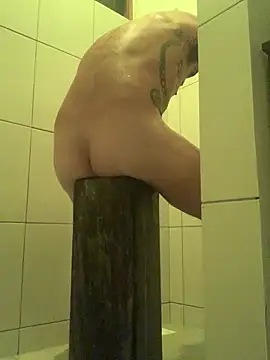 Snapshot of GoloZeusMax chatting on January 17, 5:53 am GoloZeusMax online show from January 17, 5:53 am