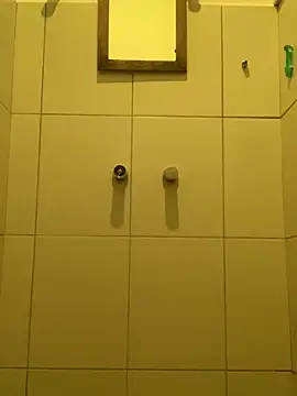 Snapshot of GoloZeusMax chatting on January 21, 2:43 am GoloZeusMax online show from January 21, 2:43 am