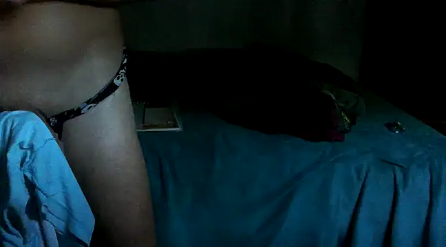 Snapshot of GoloZeusMax chatting on February 15, 10:33 am GoloZeusMax online show from February 15, 10:33 am