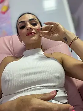 Samantha bigboobs online show from February 10, 9:41 pm