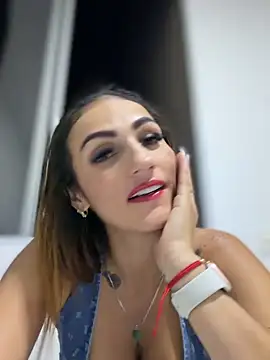 Samantha bigboobs online show from April 12, 12:04 am