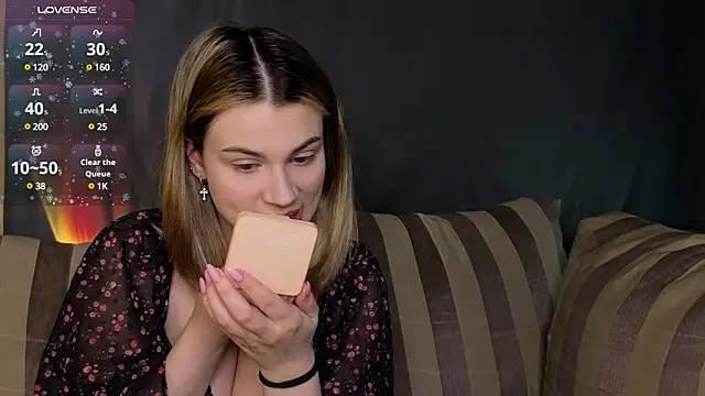 Snapshot of Eternal_Flame chatting on January 27, 9:33 pm Eternal Flame online show from January 27, 9:33 pm