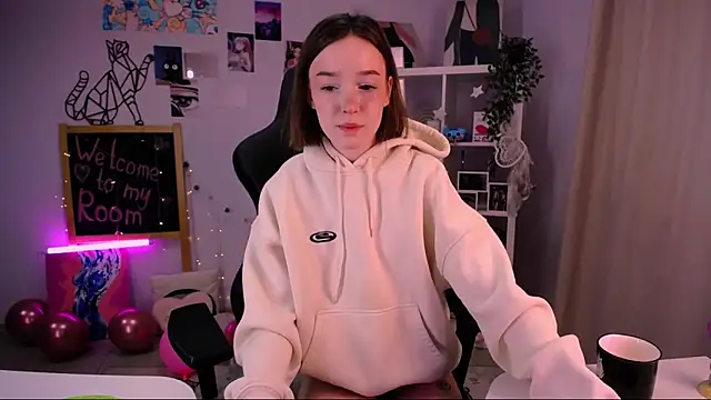 Snapshot of MiniSofy chatting on February 15, 1:16 pm MiniSofy online show from February 15, 1:16 pm