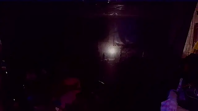 Snapshot of bluedragon0525 chatting on February 5, 7:07 pm bluedragon0525 online show from February 5, 7:07 pm