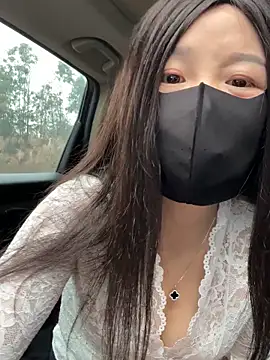 Snapshot of SSSniang- chatting on January 6, 1:09 am SSSniang- online show from January 6, 1:09 am