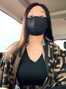 Snapshot of SSSniang- chatting on January 13, 1:22 am SSSniang- online show from January 13, 1:22 am