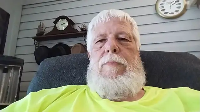 Snapshot of Futura_intx chatting on June 11, 7:12 pm Futura intx online show from June 11, 7:12 pm