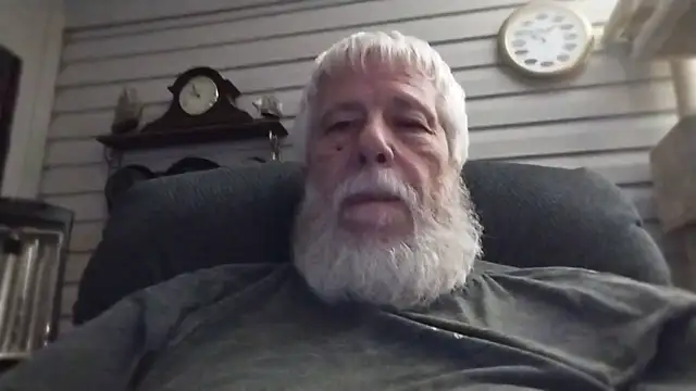Snapshot of Futura_intx chatting on July 2, 2:55 am Futura intx online show from July 2, 2:55 am