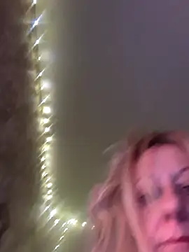 Snapshot of ImogenBrooke chatting on October 15, 11:49 pm ImogenBrooke online show from October 15, 11:49 pm