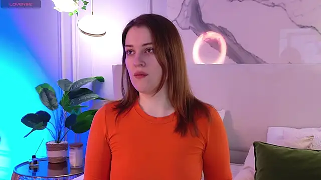 Snapshot of EllieGarson chatting on May 1, 5:06 pm EllieGarson online show from May 1, 5:06 pm