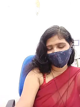 Snapshot of Lucky-Deepthi chatting on March 8, 11:28 pm Lucky-Deepthi online show from March 8, 11:28 pm