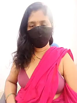 Snapshot of Lucky-Deepthi chatting on November 8, 5:12 pm Lucky-Deepthi online show from November 8, 5:12 pm