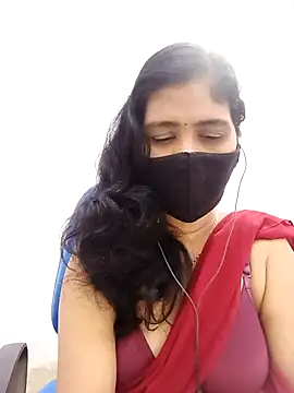 Snapshot of Lucky-Deepthi chatting on November 20, 9:03 pm Lucky-Deepthi online show from November 20, 9:03 pm