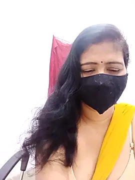 Lucky-Deepthi online show from March 22, 2:15 am