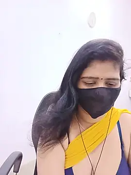 Snapshot of Lucky-Deepthi chatting on May 30, 11:57 pm Lucky-Deepthi online show from May 30, 11:57 pm