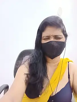 Snapshot of Lucky-Deepthi chatting on June 11, 10:30 pm Lucky-Deepthi online show from June 11, 10:30 pm