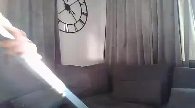 Snapshot of realdilf chatting on March 21, 3:13 pm realdilf online show from March 21, 3:13 pm